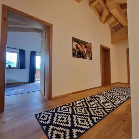 Adl-au Apartment